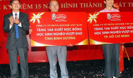 Acecook Việt Nam nhận Huân chương lao động hạng nhất