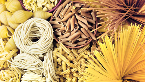 Along with Capellini, Italy is also famous for other type of pasta such as spaghetti (the pasta made in long thin strings) or macaroni (or so called hollow tubes), farfalle (the pasta with butterfly shape). Photo: Aeter.