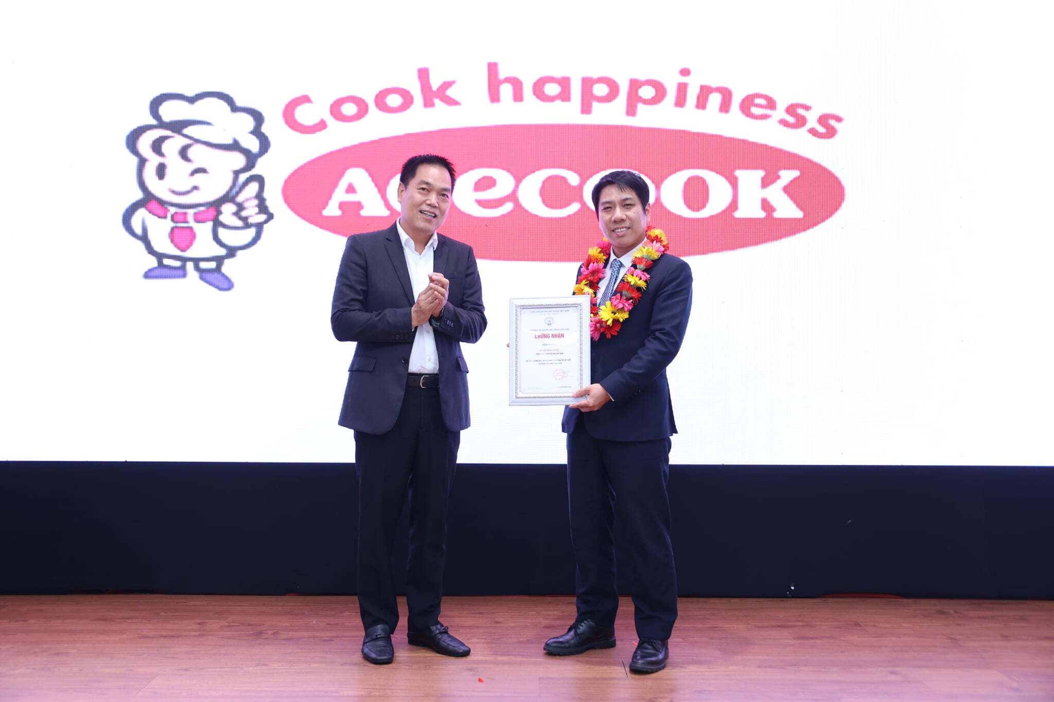 Acecook Việt Nam có 3 sản phẩm thuộc Top 10 và Top 50  “Hàng hóa – dịch vụ người tiêu dùng tin cậy 2025”